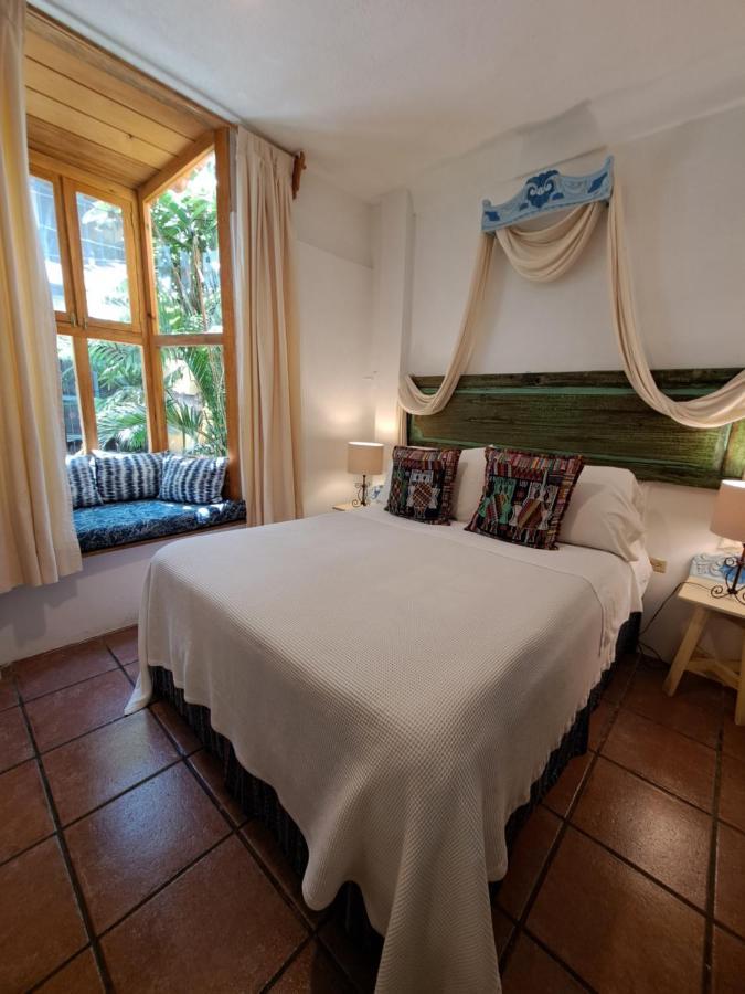 Yellow House Hostel B&B Antigua Ngoại thất bức ảnh